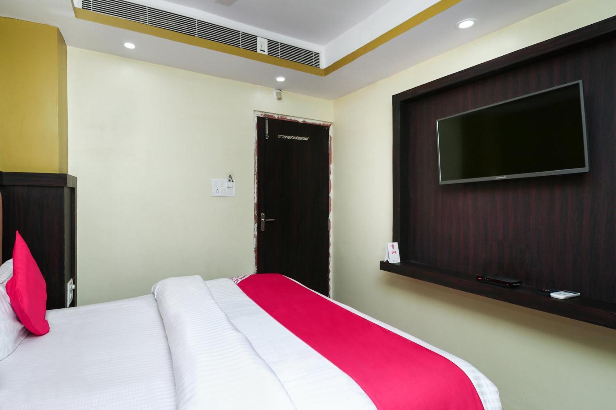 Oyo 15169 Hotel Rk Inn ラクナウ エクステリア 写真